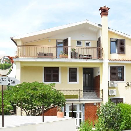 Sherlock'S Holidays Boutique Rooms Πορτορόζ Εξωτερικό φωτογραφία