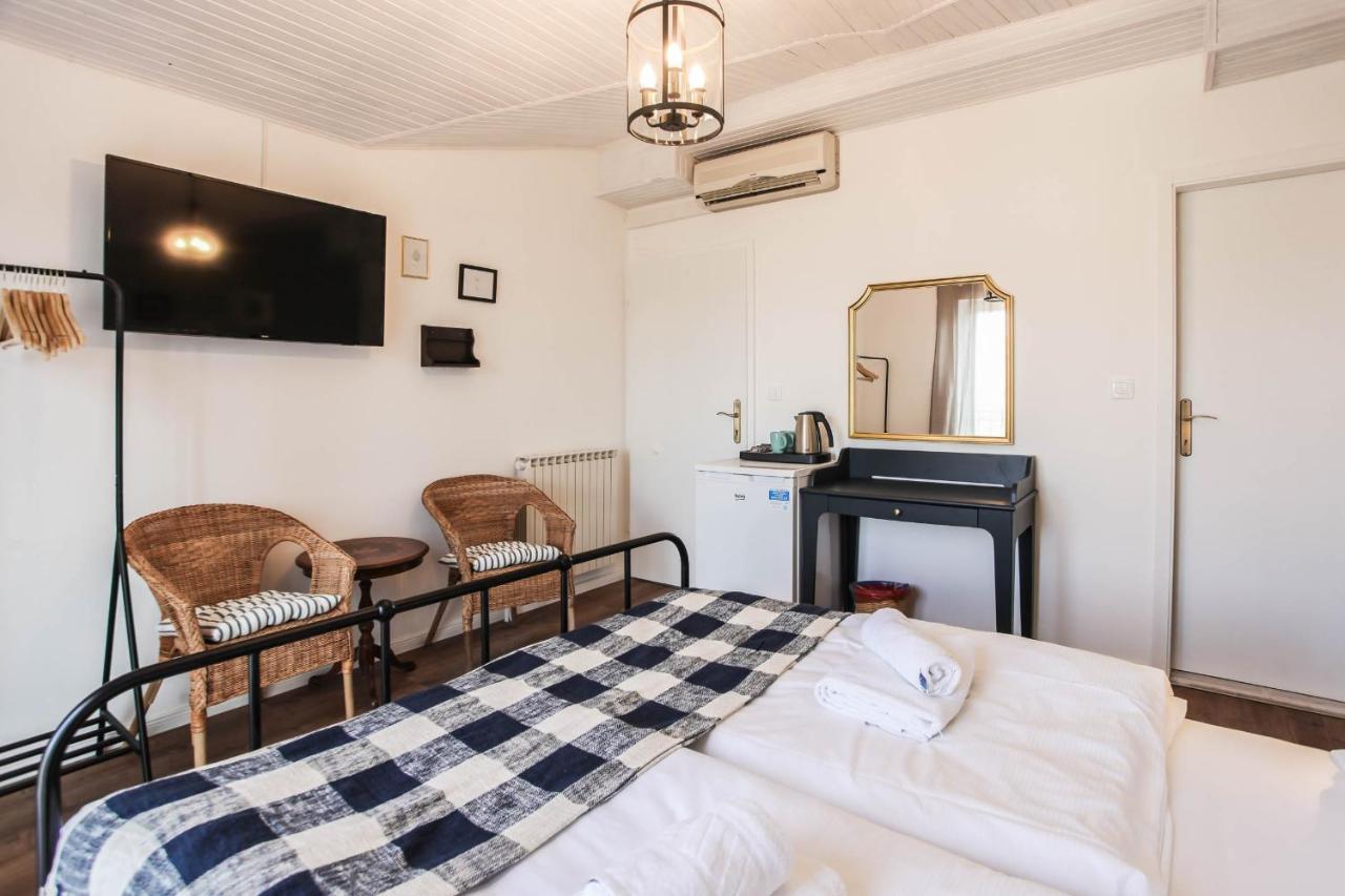 Sherlock'S Holidays Boutique Rooms Πορτορόζ Εξωτερικό φωτογραφία
