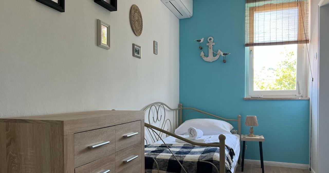 Sherlock'S Holidays Boutique Rooms Πορτορόζ Εξωτερικό φωτογραφία